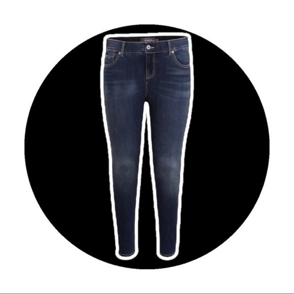 TORRID BOMBSHELL SKINNY PREMIUM STRETCH DARK WASH - Picture 2 of 6